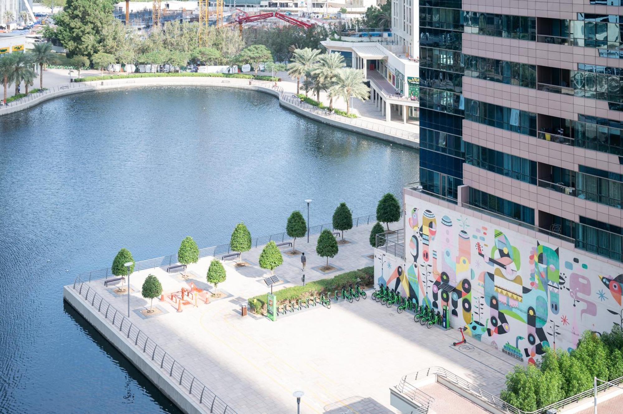 Upscale Studio Full Lake View In Goldcrest View Tower Dubai Ngoại thất bức ảnh
